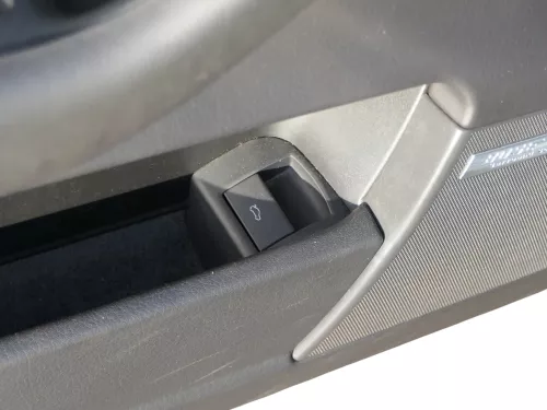 1x A6 4F Türverkleidung Verkleidung Tür vorne links schwarz Leder - Bose (187025)