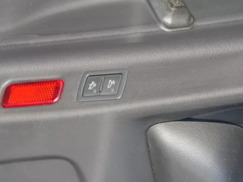 1x A6 4F Türverkleidung Verkleidung Tür vorne links schwarz Leder - Bose (187025)