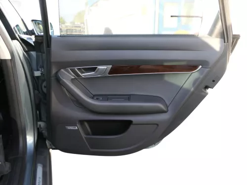 1x A6 4F Türverkleidung Verkleidung Tür hinten rechts schwarz Leder - Bose Rollo