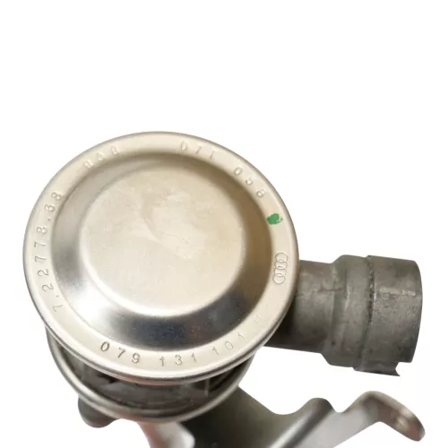 Audi A6 4F Sekundärluftpumpe Kombiventil + Leitung 079131101H 4,2 BVJ - RECHTS (187170)