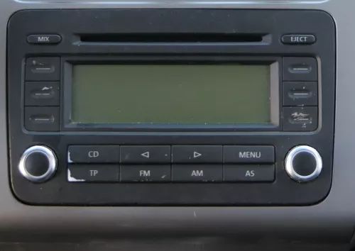 VW Golf 5 Radio CD Player Original RCD300 1K0035186J mit Code