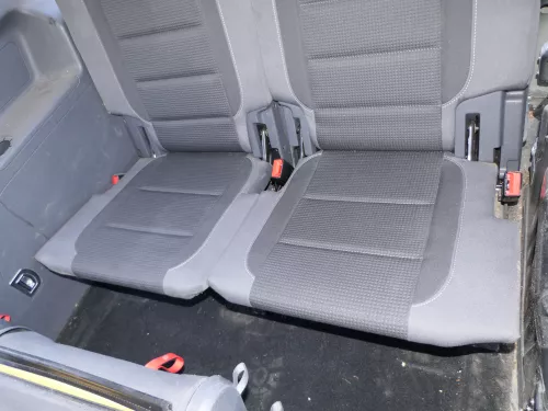 VW Touran 1T3 Sitz 6 +7 Sitze hinten komplett zum nachrüsten 3. Reihe  Set (187215)