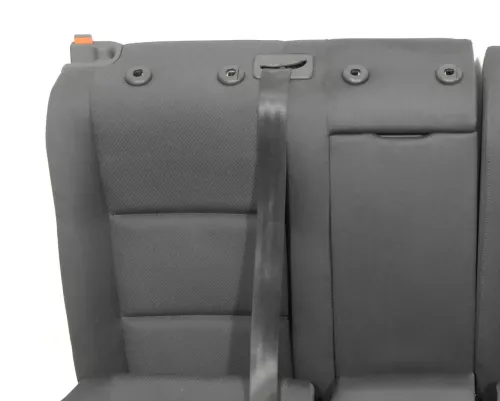 Audi A4 B6 B7 8E Sitz Rückbank Rücksitzbank hinten links 3-Punkt-Gurt schwarz