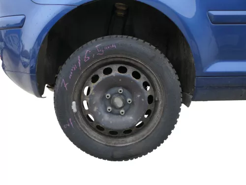 2x VW A3 8P Golf 6 Reifen Winterrreifen M&S 205/55 R16 91H Felgen ca.6,5-7,5mm