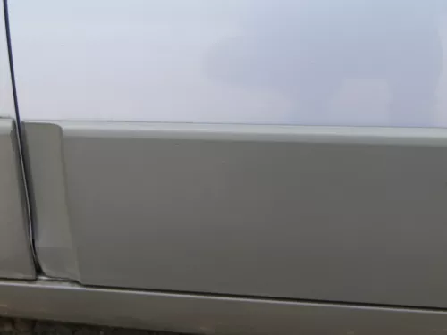 Roomster 5J Tür hinten links grau LF5Y (ohne Anbauteile - mit Scheibe) Scout (187368)