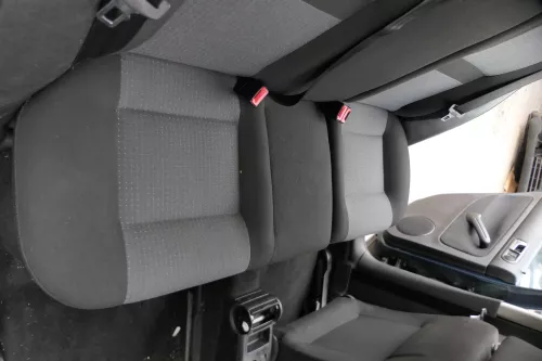 Golf 4 Limousine Sitz Rückbank Rücksitzbank Sitzfläche Sitze Kopfstützen schwarz (187590)