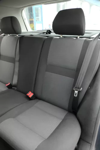 Golf 4 Limousine Sitz Rückbank Rücksitzbank Sitzfläche Sitze Kopfstützen schwarz (187590)