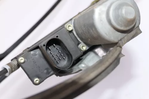 VW Polo 6N2 elektrischer Fensterheber Motor links vorne 4/5-Türer (115244)