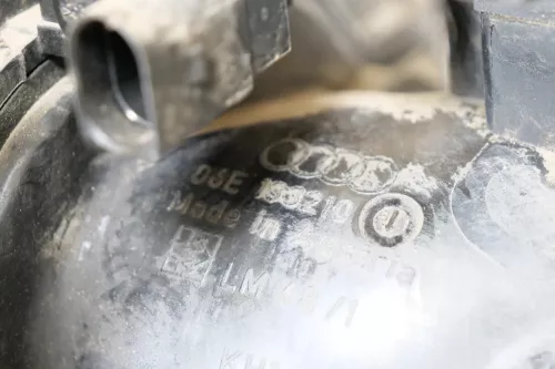 A4 8E A6 4F Ansaugbrücke Saugrohr AUK BKH 3,2 FSI Benzin 06E133210K (187583)