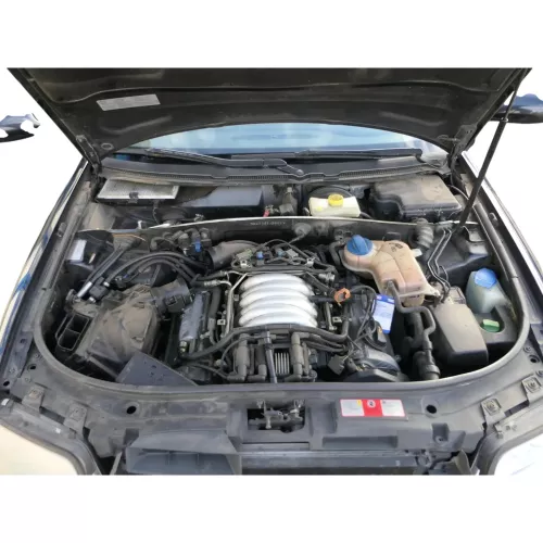 Audi A6 4B Motor BDV / AMM 2,4 V6 ca.186.000km - Automatik - ohne Anbauteile