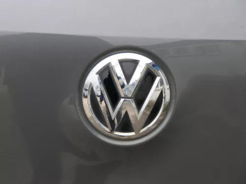 VW Tiguan Heckklappe hinten Kofferraumklappe mit Scheibe grau LD7R (200550)