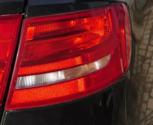 Audi A4 B8 8K Avant Kombi hinten rechts 8k9945096 Rückleuchte original (keinLED) (110239)