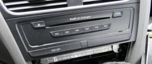 Audi A4 8K B8 CD Wechsler Changer 8T1057110C 8T1 057 110 C