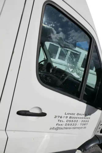 VW Crafter 2E Tür vorne rechts Beifahrertür weiß L902 - ohne Anbauteile (128091)