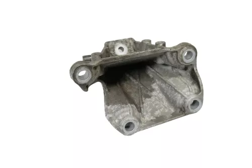 Audi A4 8E Stütze Motorhalter rechts 3,2 FSI AUK BKH 8E0199308Q (200327)