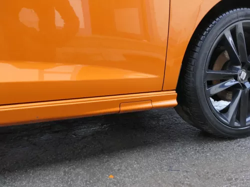 Ibiza 6J Blende Holm rechts unten Schweller Unterholmverkleidung orange LP2C (200645)