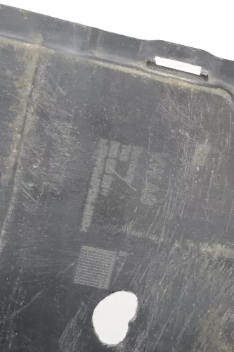 Passat 3C B8 Unterbodenverkleidung Verkleidung links unten Abdeckung 3Q0825505 (200675)