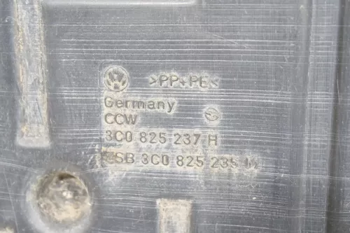 VW Passat 3C Unterfahrschutz Dämpfung Schutz unter Motor Dämpfungswanne Diesel (200700)