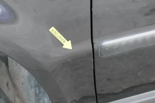 VW Passat 3B Kotflügel vorne links schwarz LC9Z (200856)