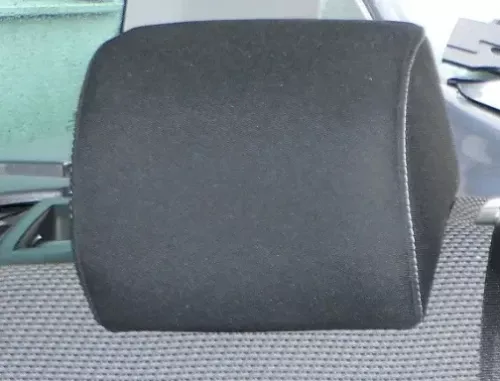 1x VW Passat 3C B7 Kopfstütze Sitz Sitze hinten rechts oder links schwarz