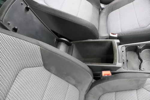 VW Passat 3C B7 Mittelarmlehne Armlehne Fach Deckel schwarz (200877)