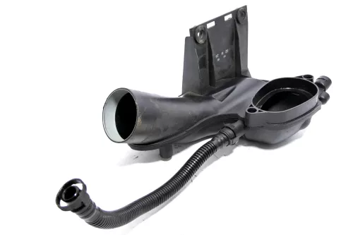 Audi 80 100 A6 Ansaugluftführung Ansaugrohr Luftfilter 078133357F 2.6 ABC (146266)