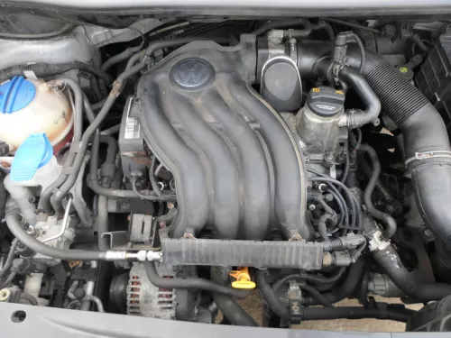 VW Caddy 2K Touran Kraftstoffverteiler 06G133317 BSX Gas Erdgas + Düsen (201053)