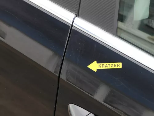 Passat 3C Kombi o. Limo Tür vorne rechts Beifahrer schwarz LC9X ohneAnbauteile (201095)