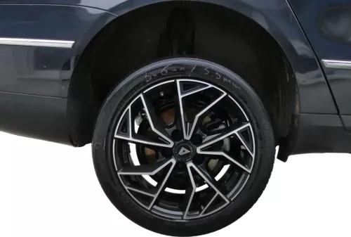 4x VW Passat 3C Golf Reifen Sommerreifen 205/55 R17 93W Alufelgen Felgen 3,5-6mm (201141)