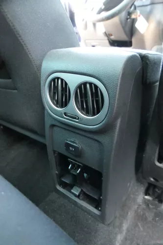 VW Tiguan 5M Mittelarmlehne Armlehne Lehne Mitte Original verschiebbar - schwarz