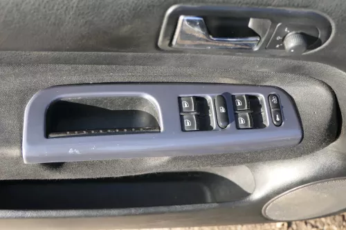 Golf 4 Bora Mittelkonsole Verkleidung um Radio 1j1858069G Dekor grau (201338)