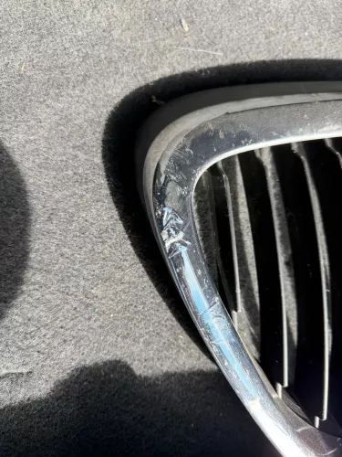Seat Leon 1P Grill Kühlergrill schwarz (128347)