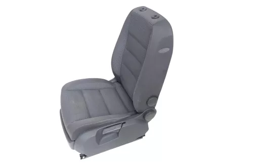 VW Touran 1T3 1T Sitz vorne links Fahrersitz Höhenverstellbar Sitzheizung (147062)