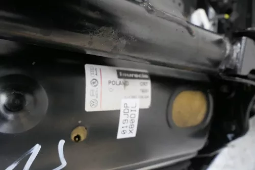 VW Golf 4 1J Bora Sitz vorne links Fahrersitz 4/5Türer Variant Kombi  (147063)