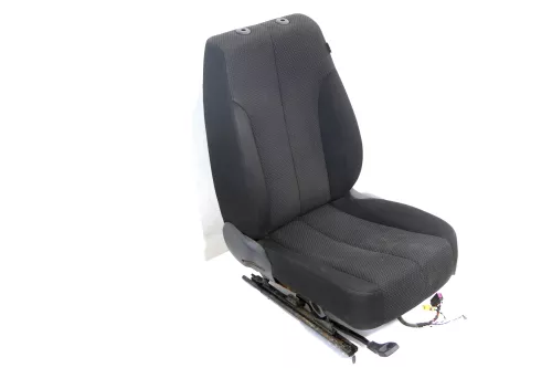 Q136 VW Passat 3C auch Kombi Sitz vorne links Fahrersitz Sitzgestell schwarz SHZ (148477)