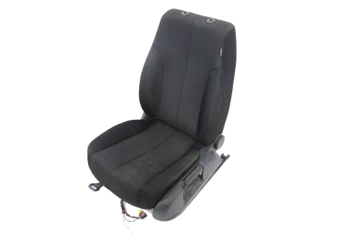 Q136 VW Passat 3C auch Kombi Sitz vorne links Fahrersitz Sitzgestell schwarz SHZ (148477)