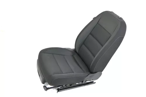 Golf Plus 5M 6 1K 5K Kombi Sitz vorne rechts Beifahrersitz 4/5-Türer   SHZ (148827)