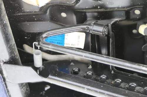 Audi A6 4B auch Kombi Sitz vorne links Fahrersitz 4/5-Türer elektrisch blau SHZ (148886)