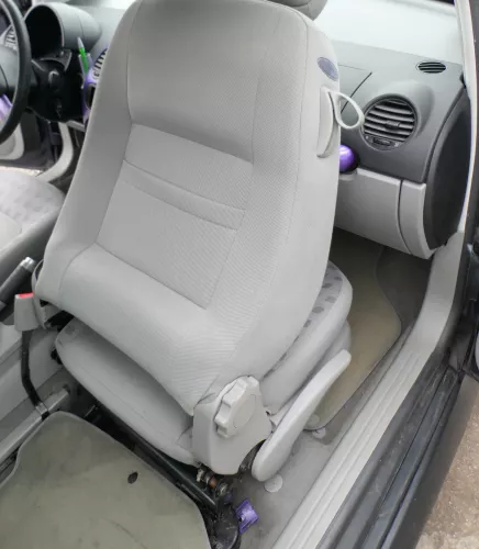 Q602 VW New Beetle 9C 1Y Sitz vorne rechts Beifahrersitz grau (168426)