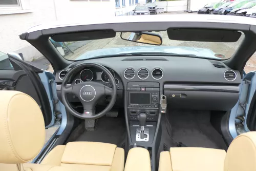 Q616 A4 8H Cabri Armaturenbrett Cockpit OHNE Anbauteile mitAirbag Schalttafel sc