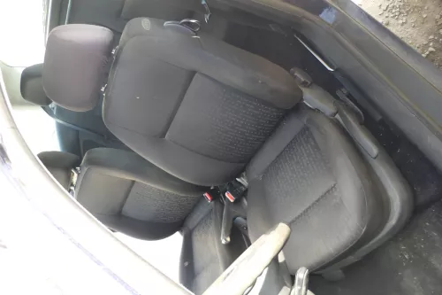 Q669  VW Golf 4 1J Bora Sitz vorne links Fahrersitz 4/5Türer Variant Kombi (170513)