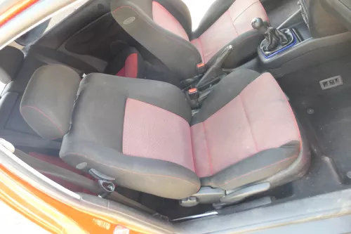 Q684 Golf 4 1J Bora Sitz vorne rechts Beifahrersitz 2/3 Türer Variant Sports rot (171096)
