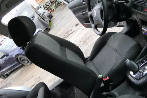 Q741 Golf 4 1J Bora Sitz vorne links Fahrersitz 4/5Türer Variant Kombi (173402)