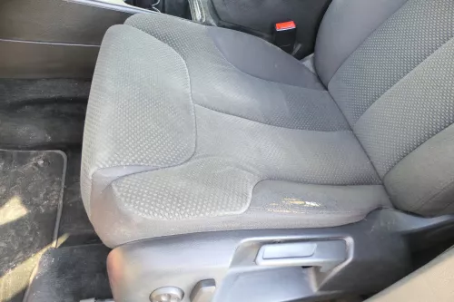 Q749 VW Passat 3C B6 Kombi Sitz vorne links Fahrersitz elektrisch SHZ schwarz (174057)