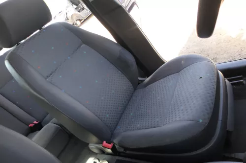 Q774 VW Polo 9N3 9N vorne links Sitz Fahrersitz 4/5-Türer (174958)