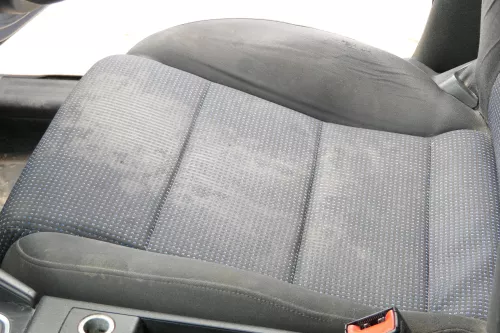 Q778 Audi A3 8P Sitz vorne rechts Beifahrersitz 4/5-Türer schwarz blau (175044)