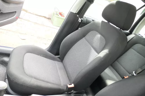 Q787 VW Caddy 2K Sitz vorne rechts Beifahrersitz - für Post Caddy (175742)