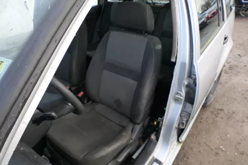 Q897 Golf 4 1J Bora Sitz vorne links Fahrersitz 4/5Türer Variant Kombi (180314)