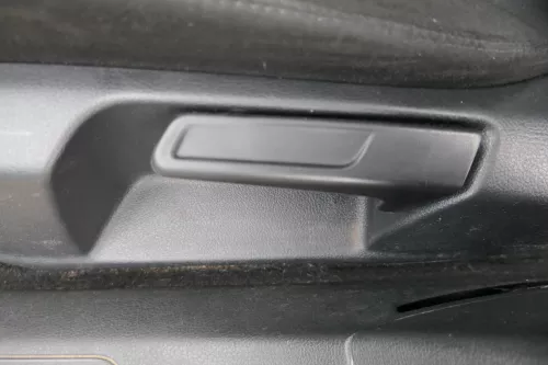 Q893 VW Passat 3C auch Kombi Sitz vorne links Fahrersitz Sitzgestell schwarz (183110)