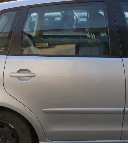 VW Polo 9N 9N3 Tür hinten rechts 4/5-Türer grau silber LA7W - ohne Anbauteile